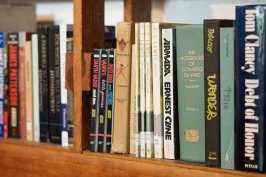 Antara Buku Bekas dan Buku Lawas, Apa Bedanya?