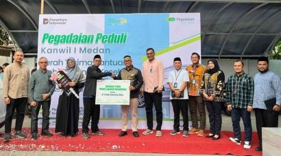 Pegadaian Kanwil 1 Medan Serahkan Mobil Layanan Kesehatan kepada DT Peduli