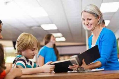 Healing Lewat Membaca: Peran Pustakawan di Era Digital