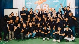 Keceriaan karyawan Hisana Bandung Raya dalam perayaan ulang tahun ke-18 Hisana